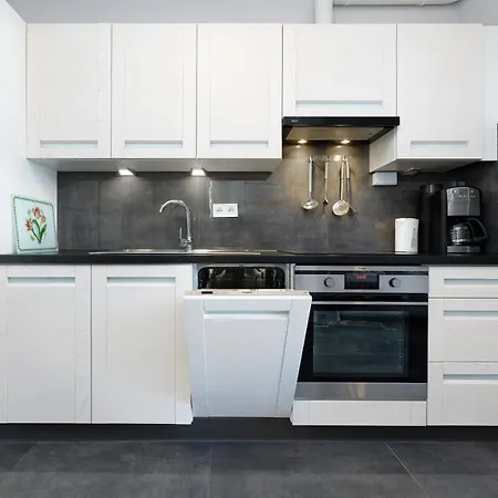 Apartamenty Paraiso By Noclegi Renters Lukecin Exterior photo