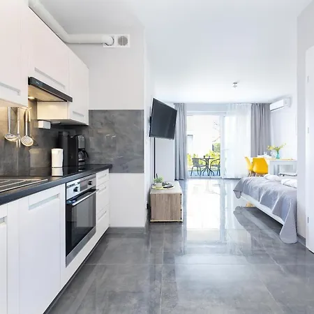 Apartamenty Paraiso By Noclegi Renters Lukecin Exterior photo