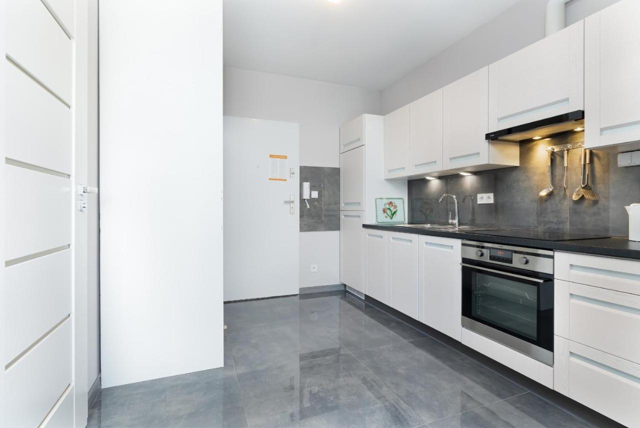 Paraiso By Renters * Lukecin