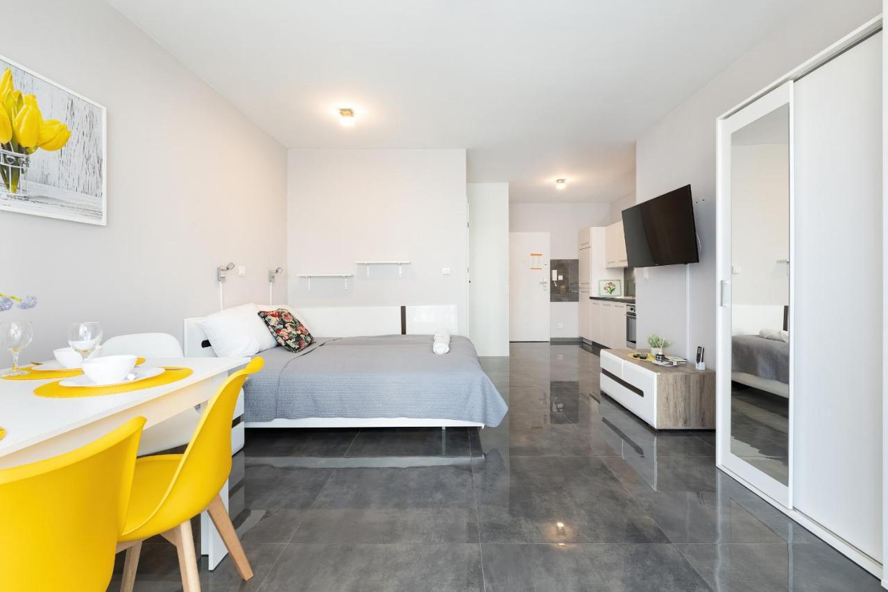 Apartment Paraiso By Renters Lukecin